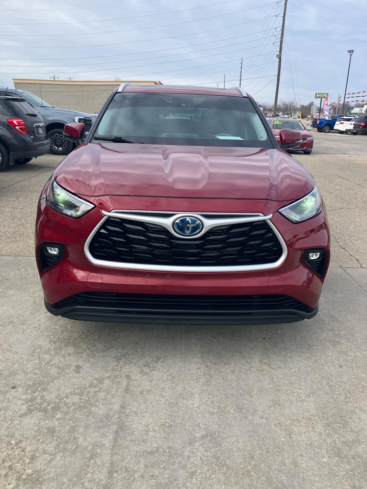 Toyota Highlander Hybrid XLE AWD 2022
