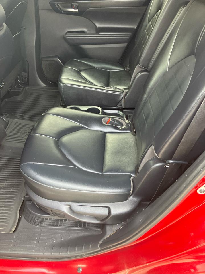 Toyota Highlander Hybrid XLE AWD 2022