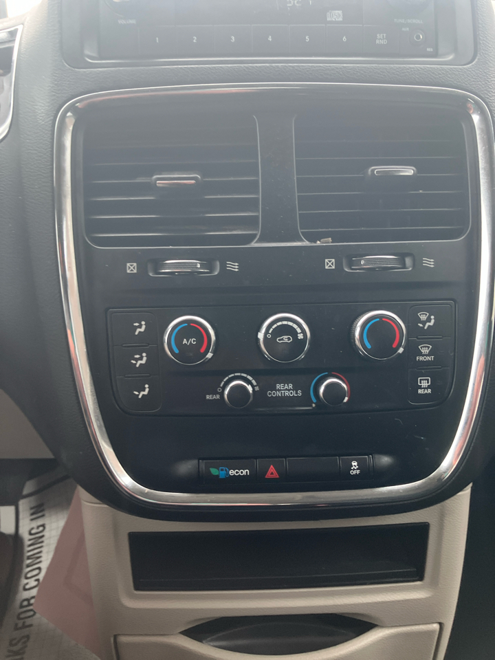 Dodge Grand Caravan SE 2016