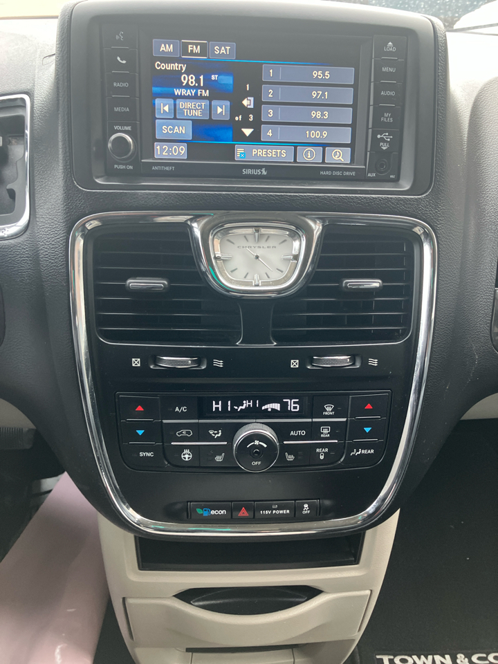 Chrysler Town & Country Touring 2014