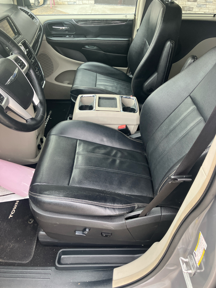 Chrysler Town & Country Touring 2014