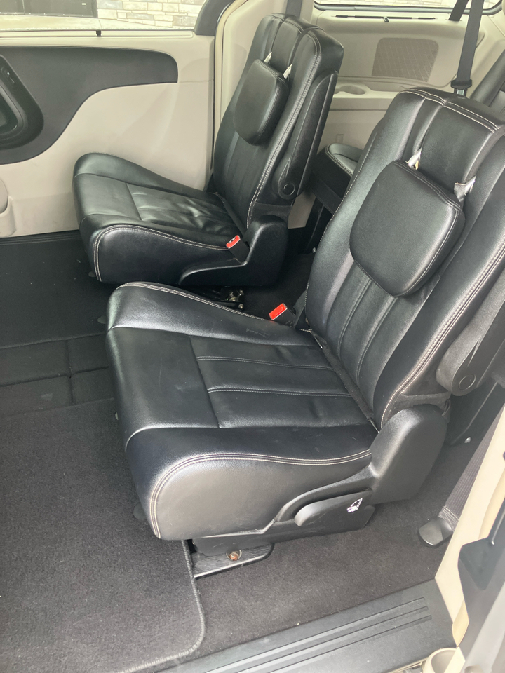 Chrysler Town & Country Touring 2014