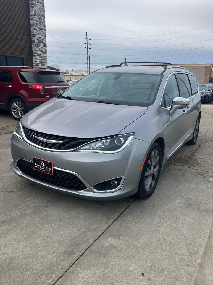 Chrysler Pacifica Limited 2018
