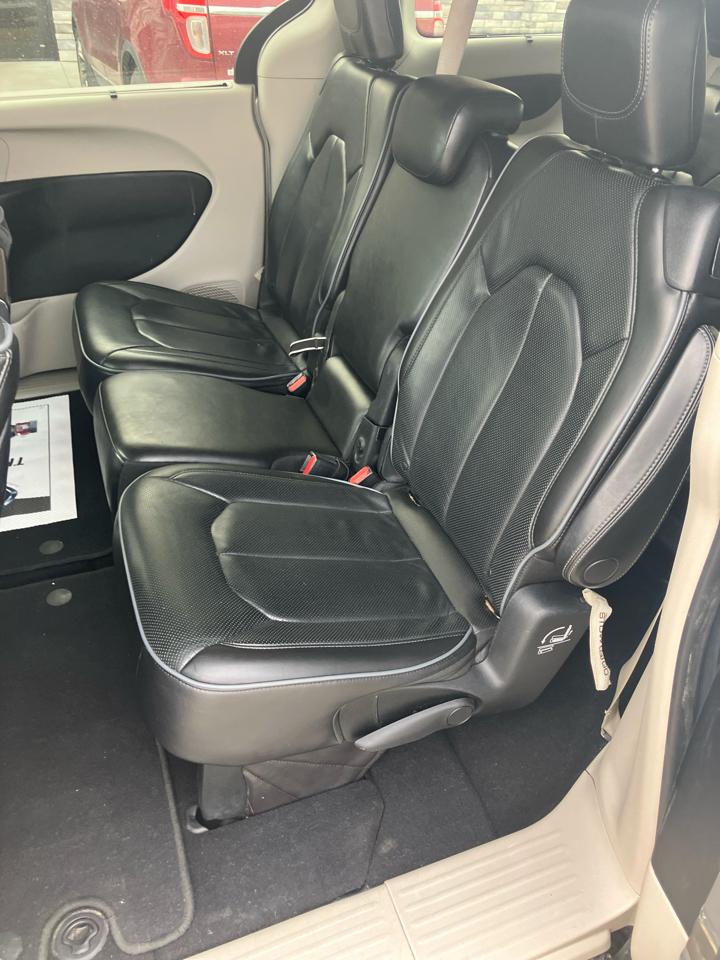 Chrysler Pacifica Limited 2018