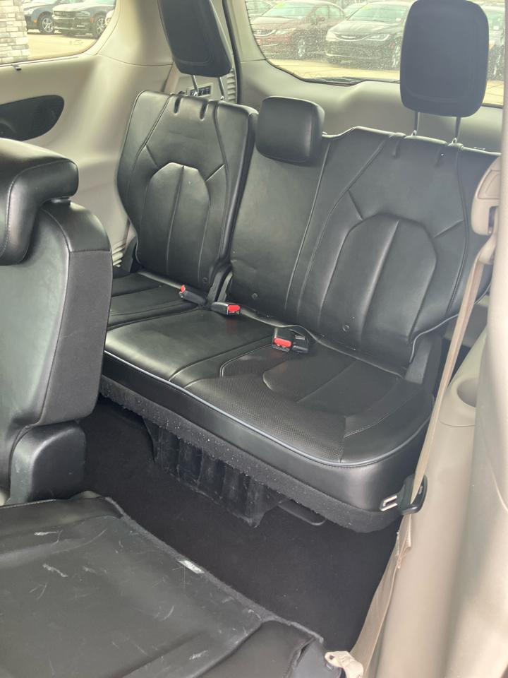 Chrysler Pacifica Limited 2018