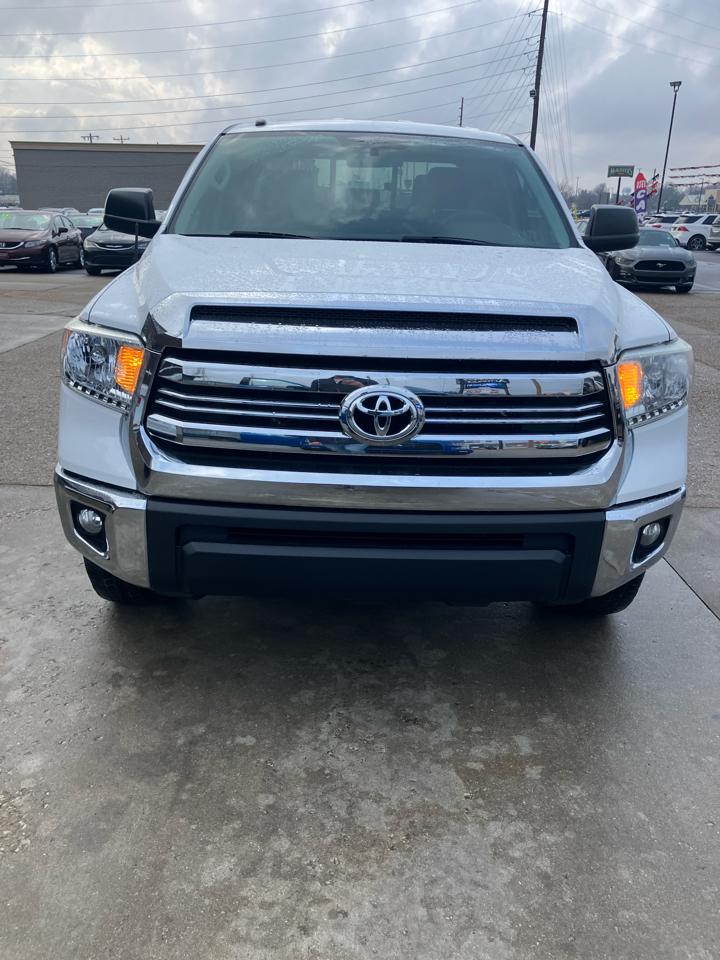 Toyota Tundra SR5 5.7L FFV V8 Double Cab 2WD 2016