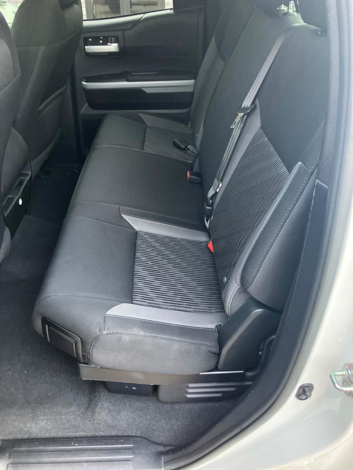 Toyota Tundra SR5 5.7L FFV V8 Double Cab 2WD 2016