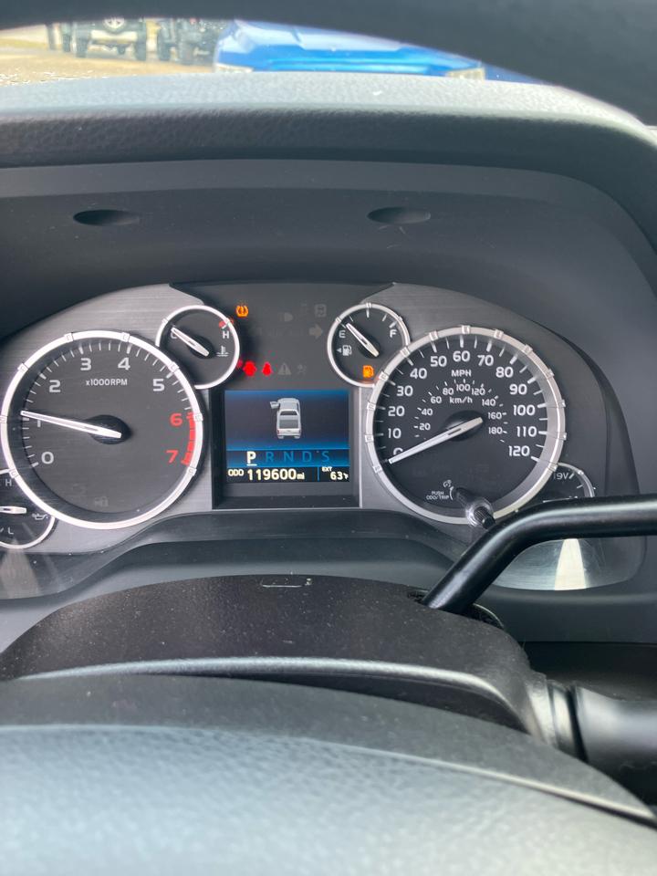 Toyota Tundra SR5 5.7L FFV V8 Double Cab 2WD 2016