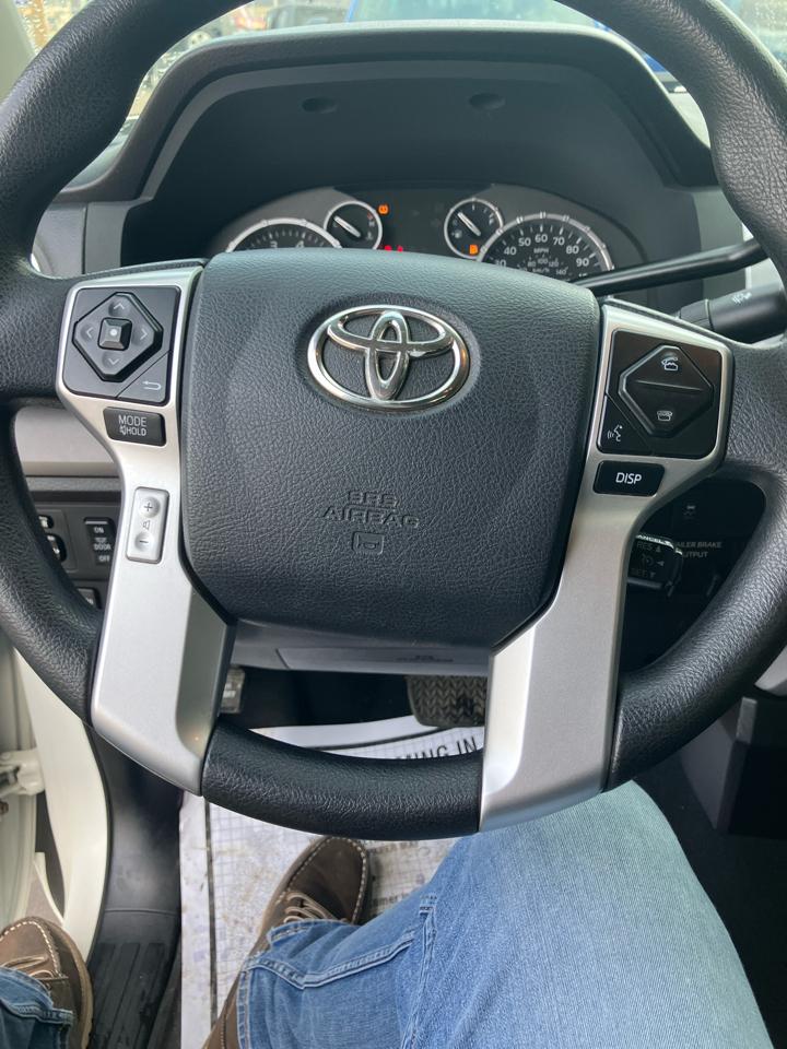 Toyota Tundra SR5 5.7L FFV V8 Double Cab 2WD 2016