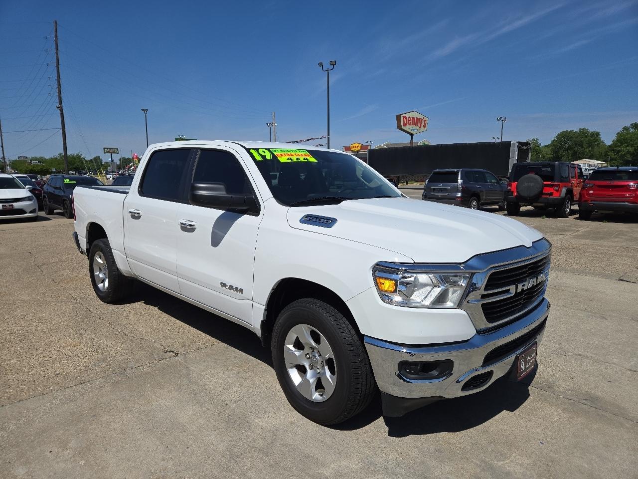 RAM 1500 Big Horn Crew Cab SWB 4WD 2019