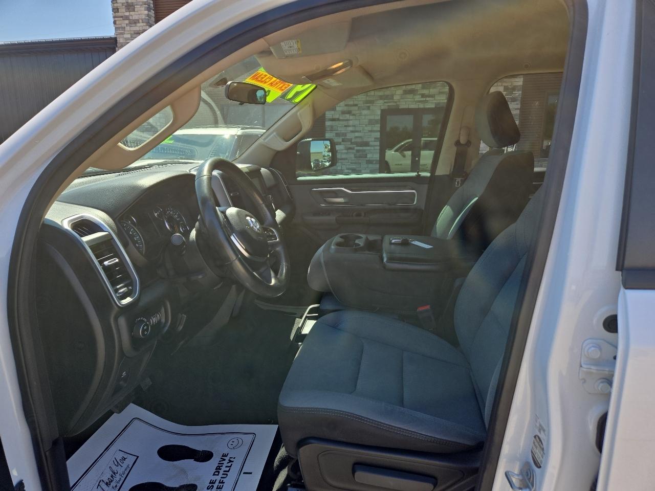 RAM 1500 Big Horn Crew Cab SWB 4WD 2019
