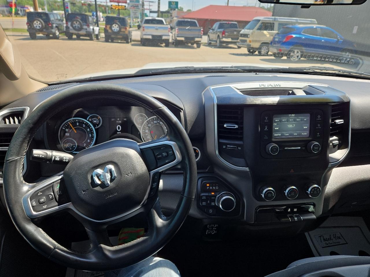 RAM 1500 Big Horn Crew Cab SWB 4WD 2019