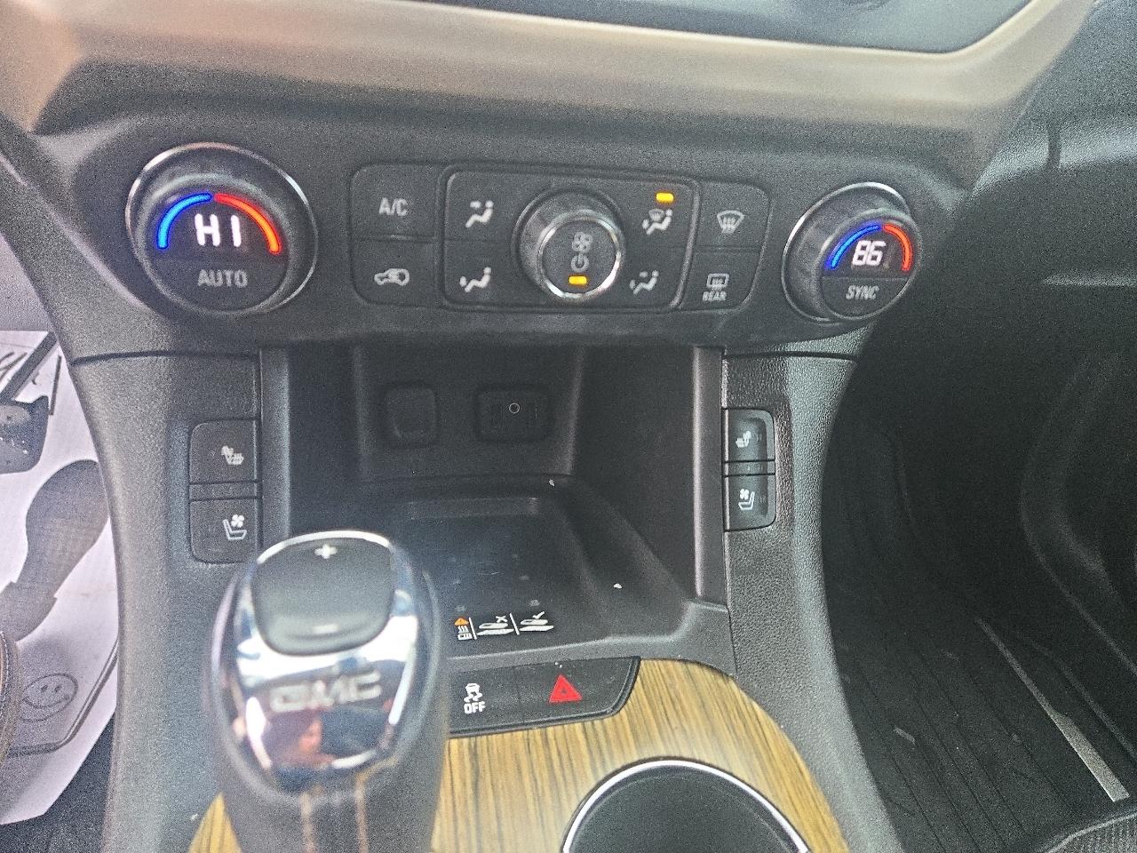 GMC Acadia Denali 2017