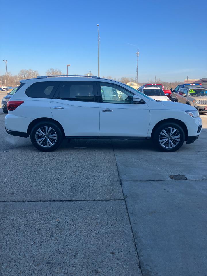 Nissan Pathfinder S 2WD 2019