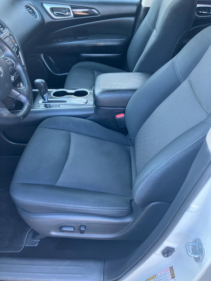 Nissan Pathfinder S 2WD 2019