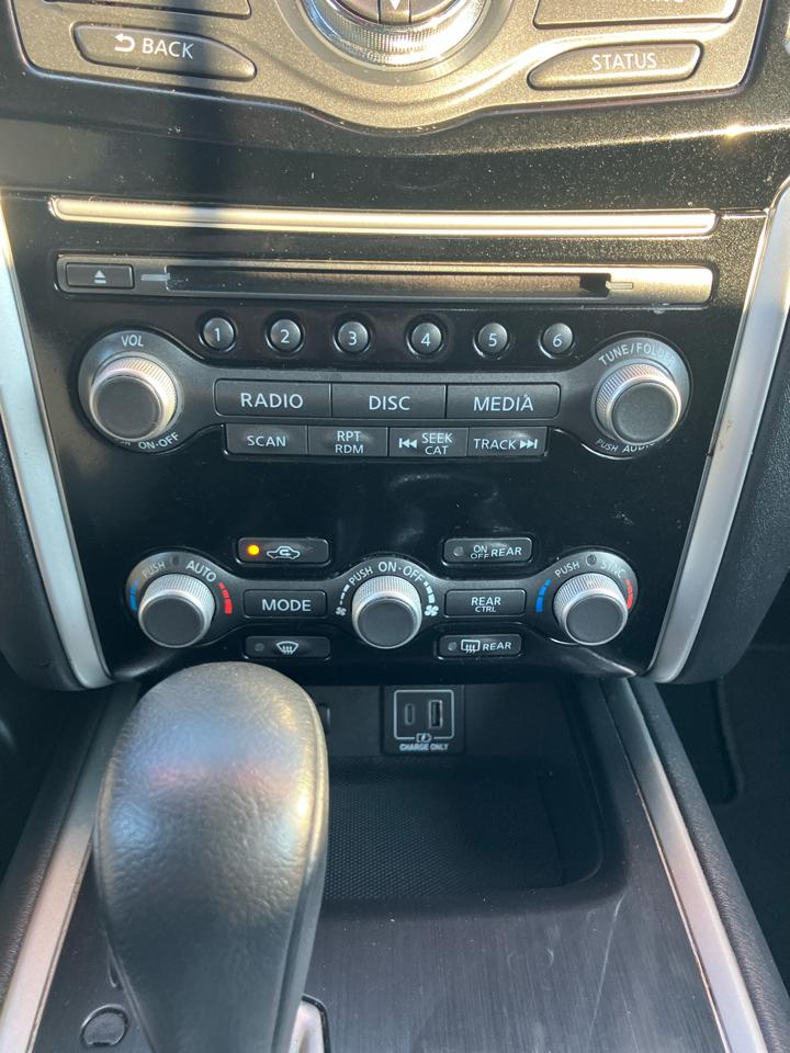 Nissan Pathfinder S 2WD 2019