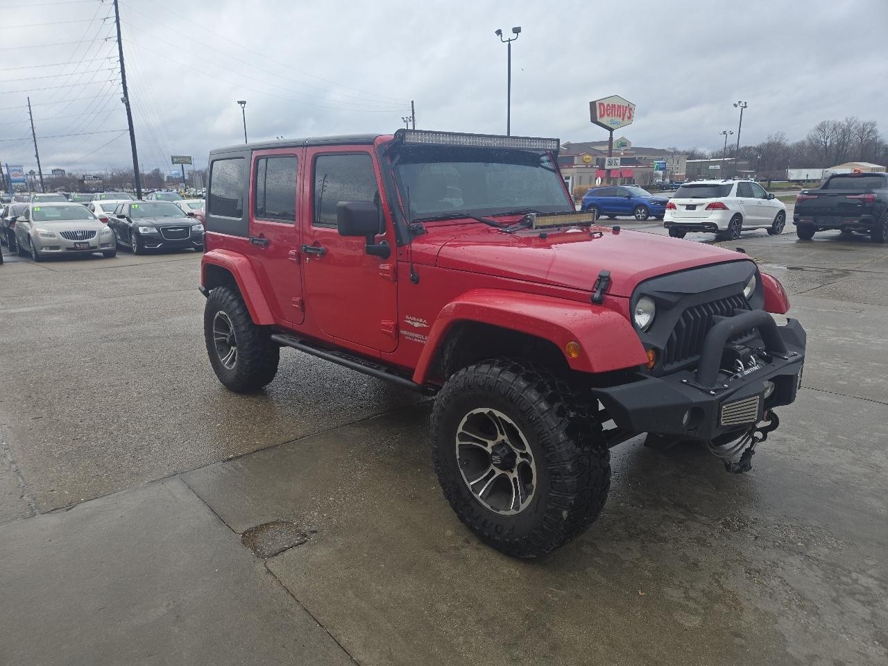 Jeep Wrangler Unlimited Sahara 4WD 2012