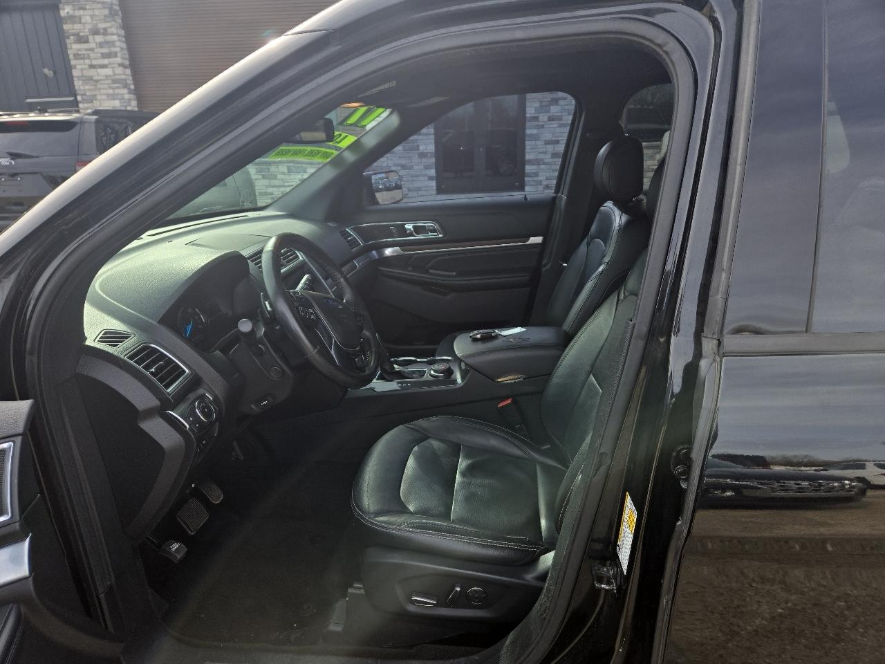 Ford Explorer Limited 4WD 2017