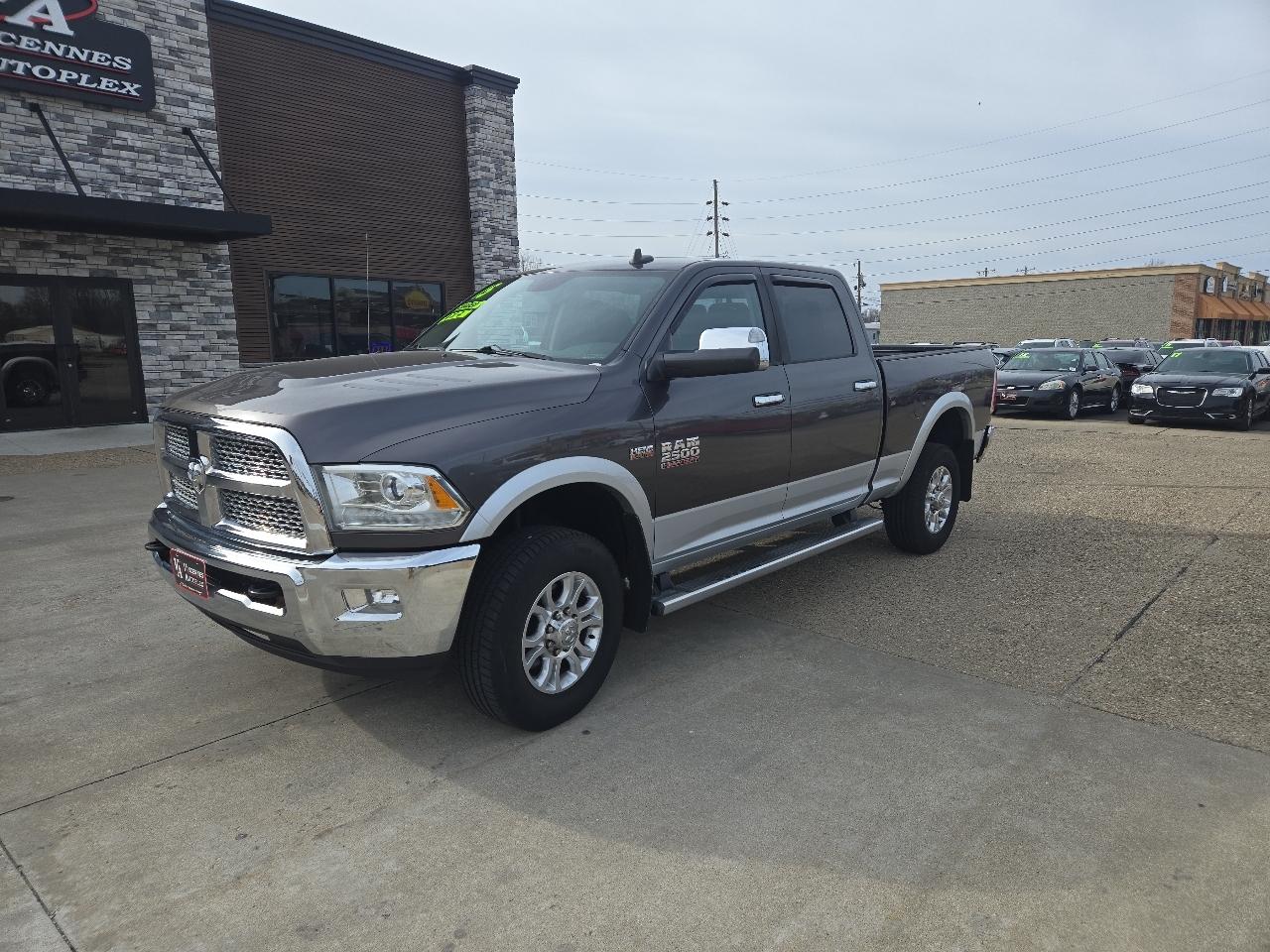 RAM 2500 Laramie Crew Cab SWB 4WD 2015