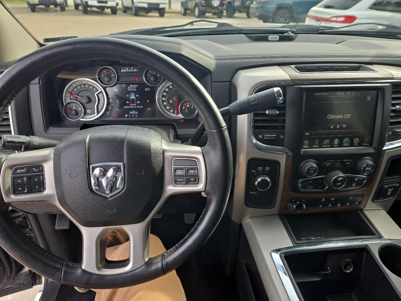 RAM 2500 Laramie Crew Cab SWB 4WD 2015