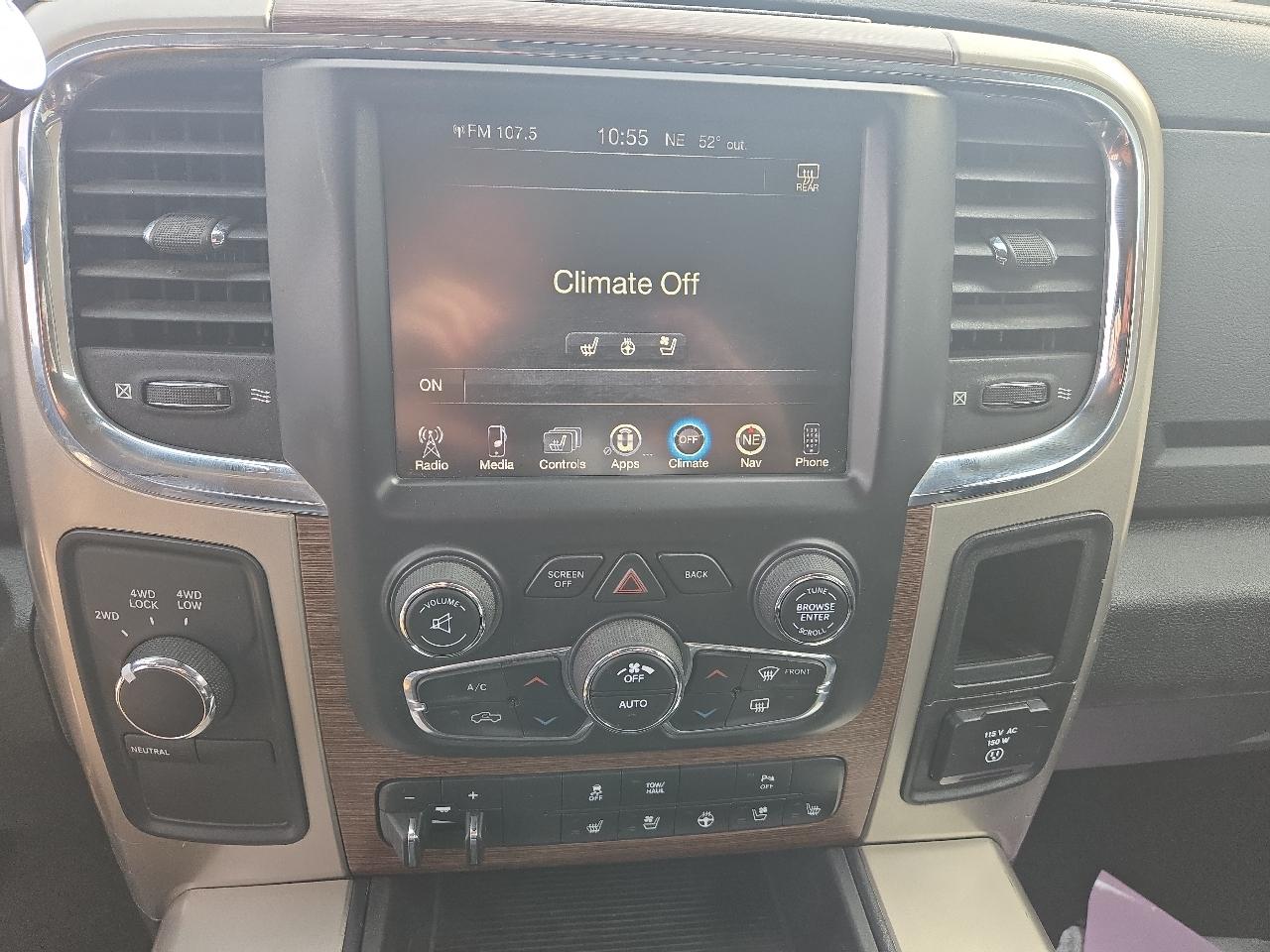 RAM 2500 Laramie Crew Cab SWB 4WD 2015