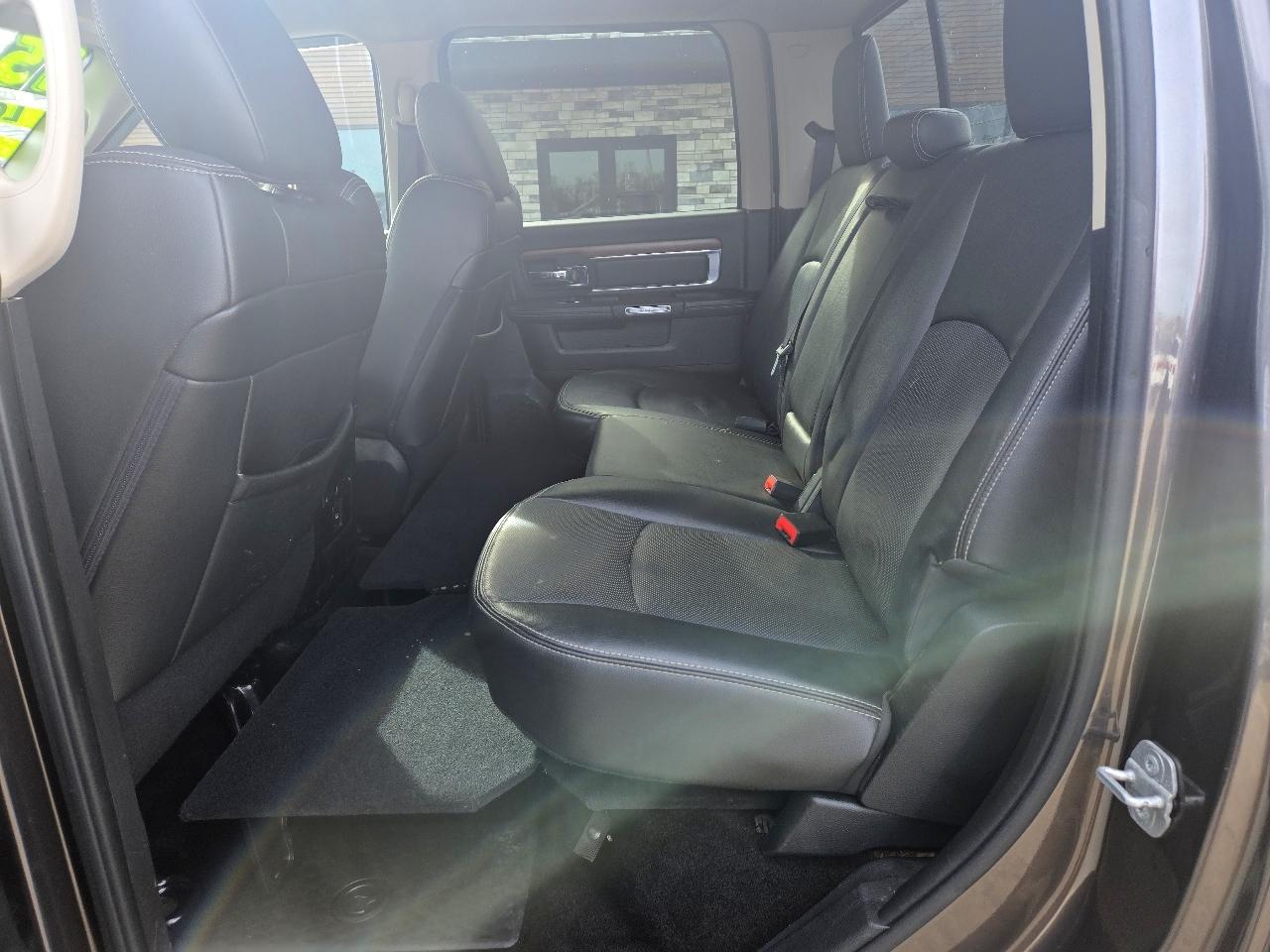 RAM 2500 Laramie Crew Cab SWB 4WD 2015