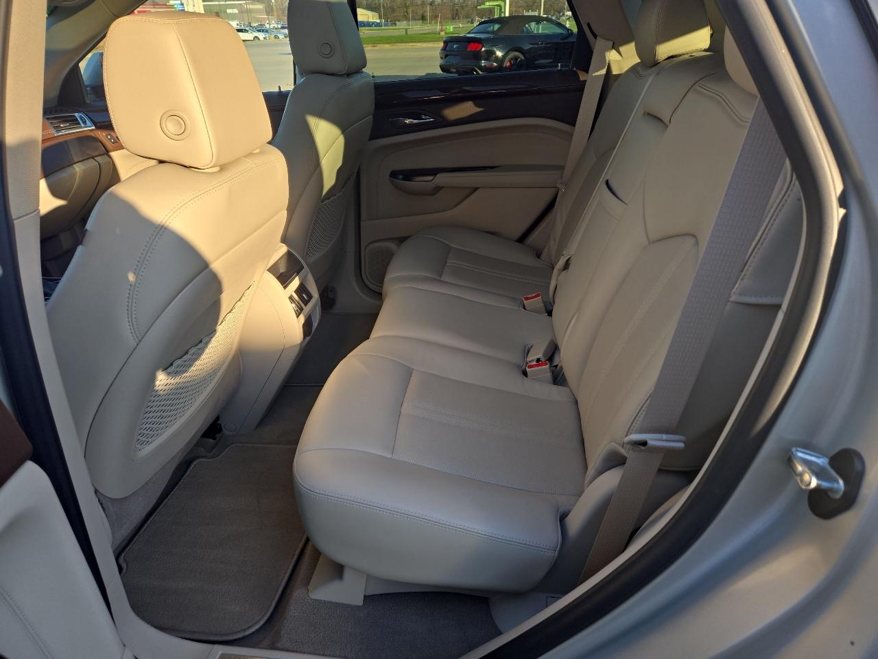 Cadillac SRX AWD Performance Collection 2013