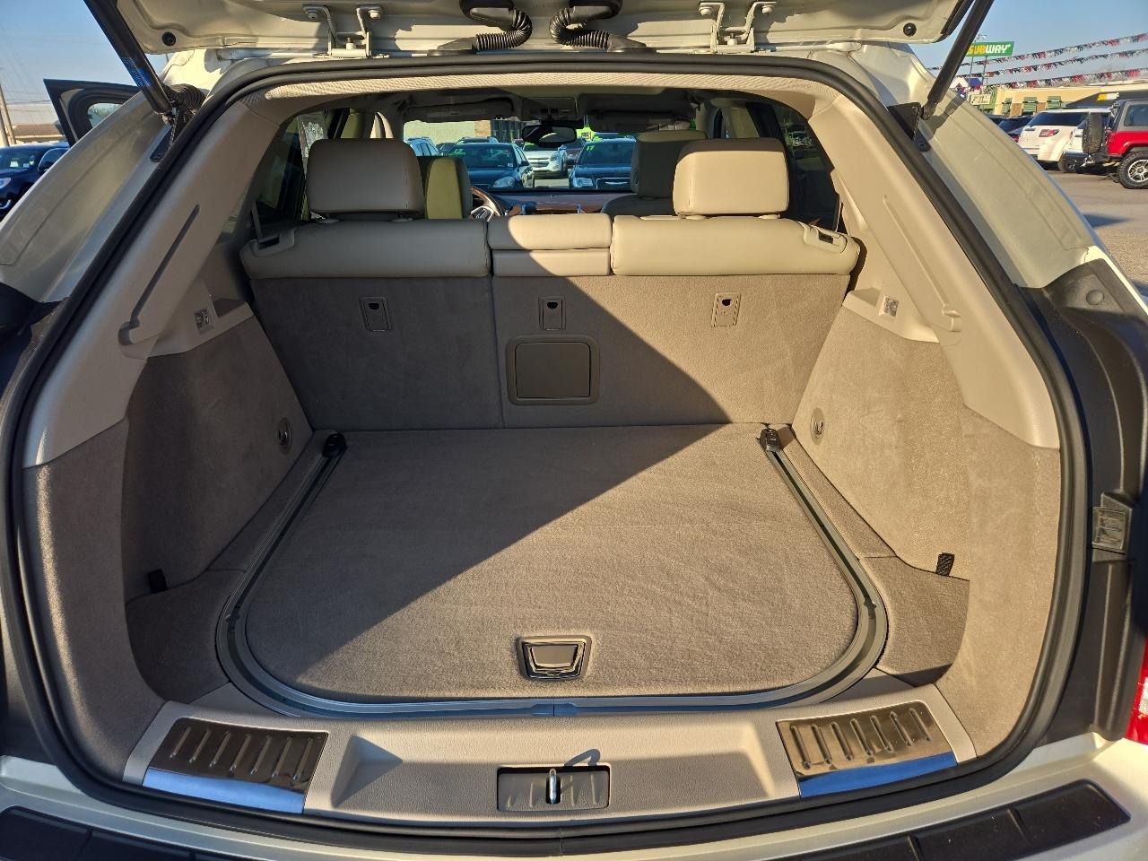 Cadillac SRX AWD Performance Collection 2013