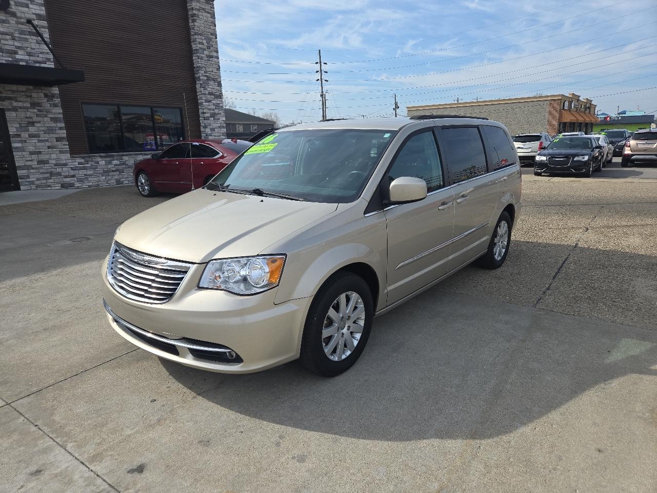 Chrysler Town & Country Touring 2016
