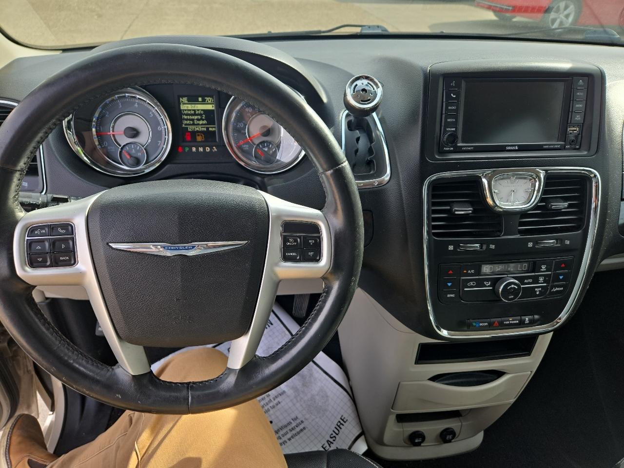 Chrysler Town & Country Touring 2016