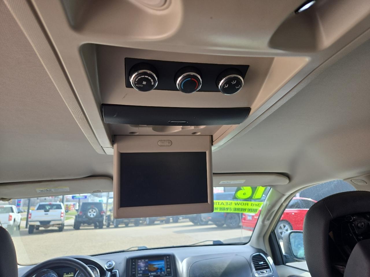 Chrysler Town & Country Touring 2016