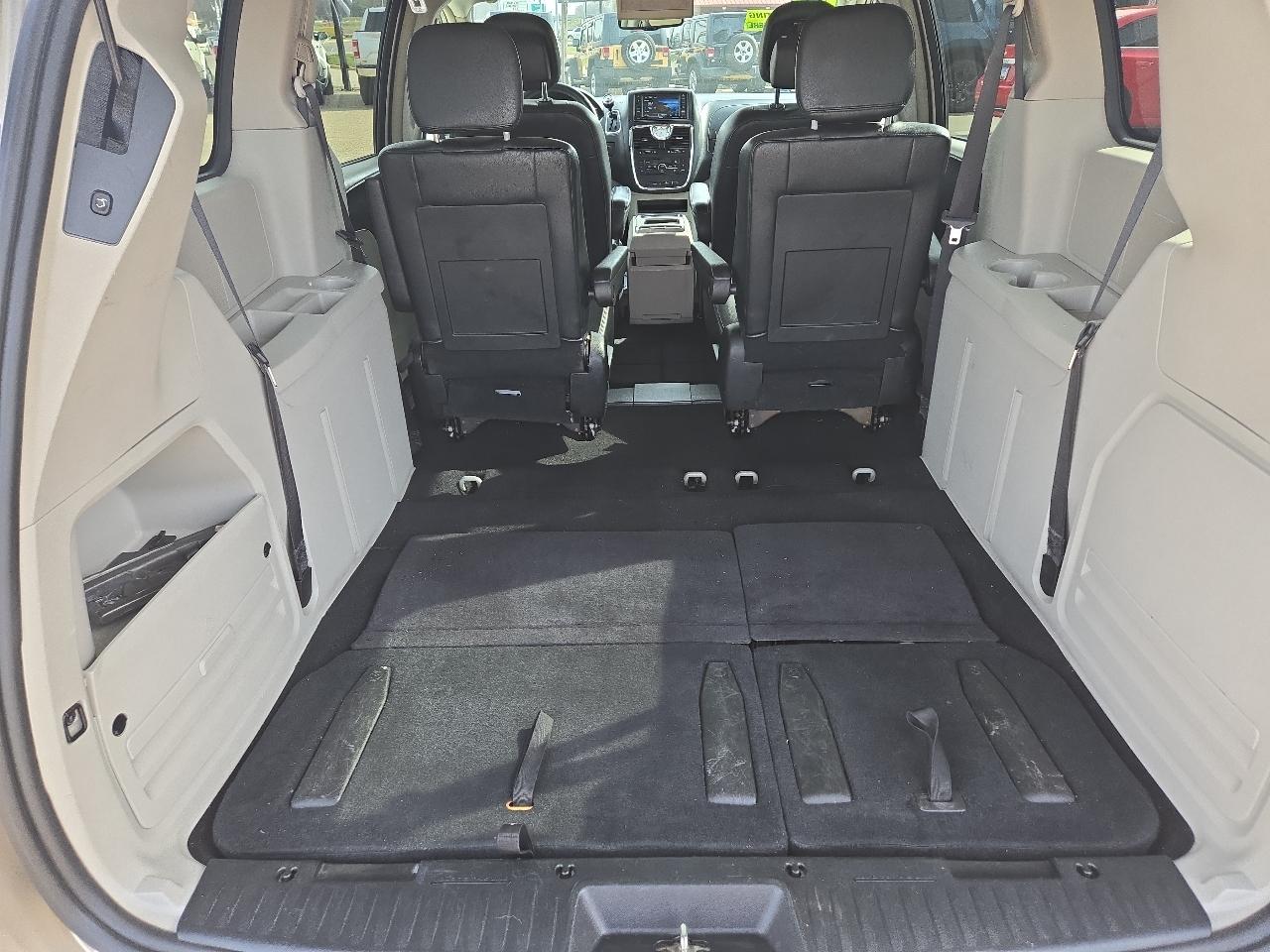 Chrysler Town & Country Touring 2016