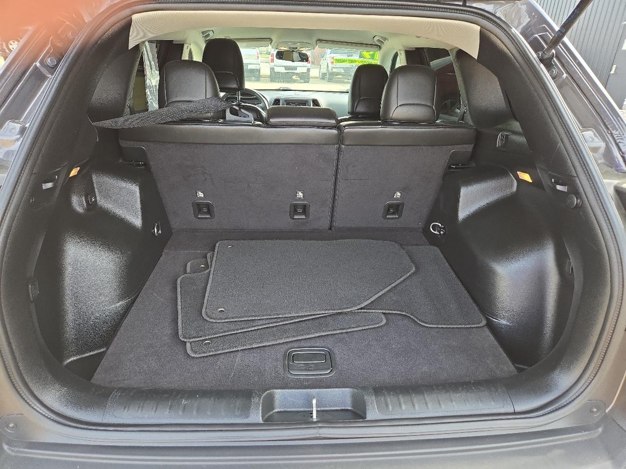 Jeep Cherokee Latitude Plus FWD 2019