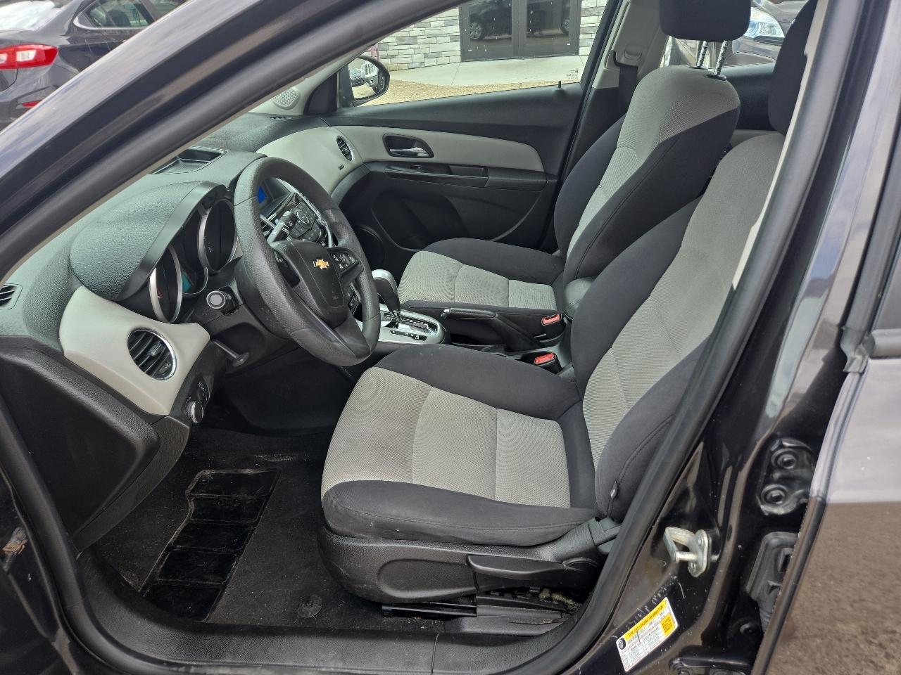 Chevrolet Cruze LS Auto 2014