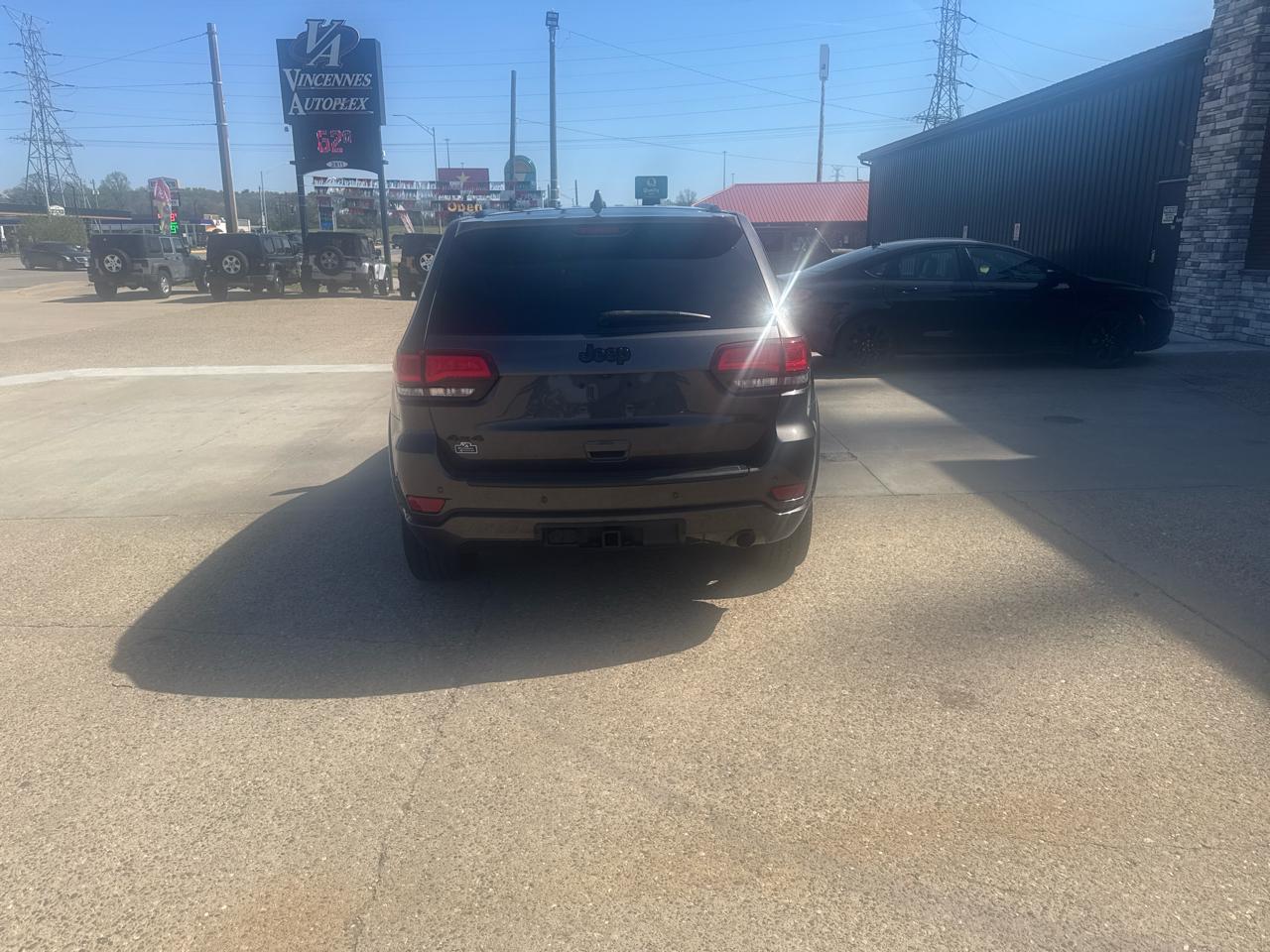 Jeep Grand Cherokee Laredo E 4WD 2021