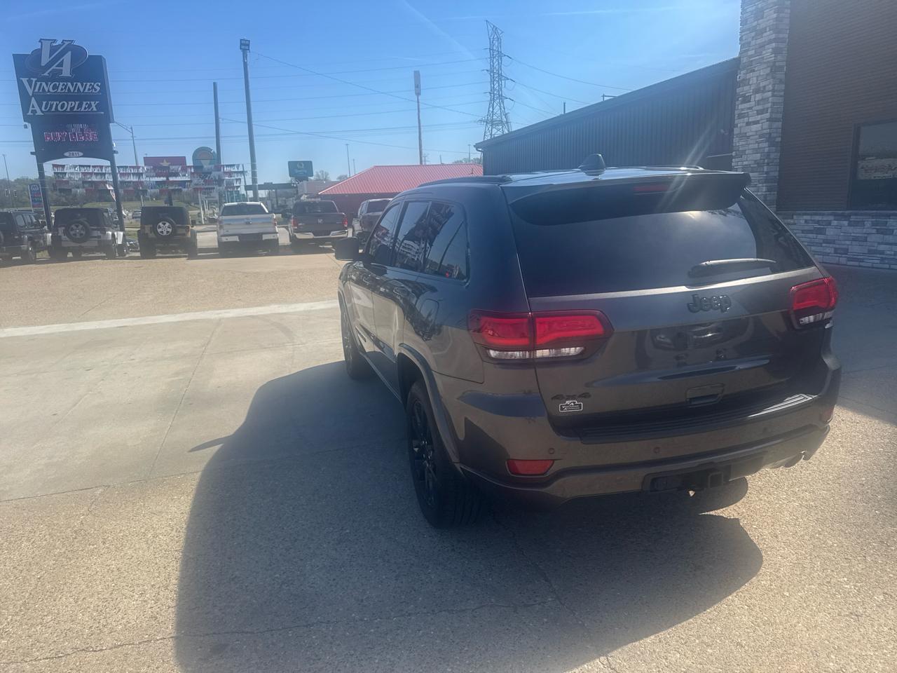 Jeep Grand Cherokee Laredo E 4WD 2021
