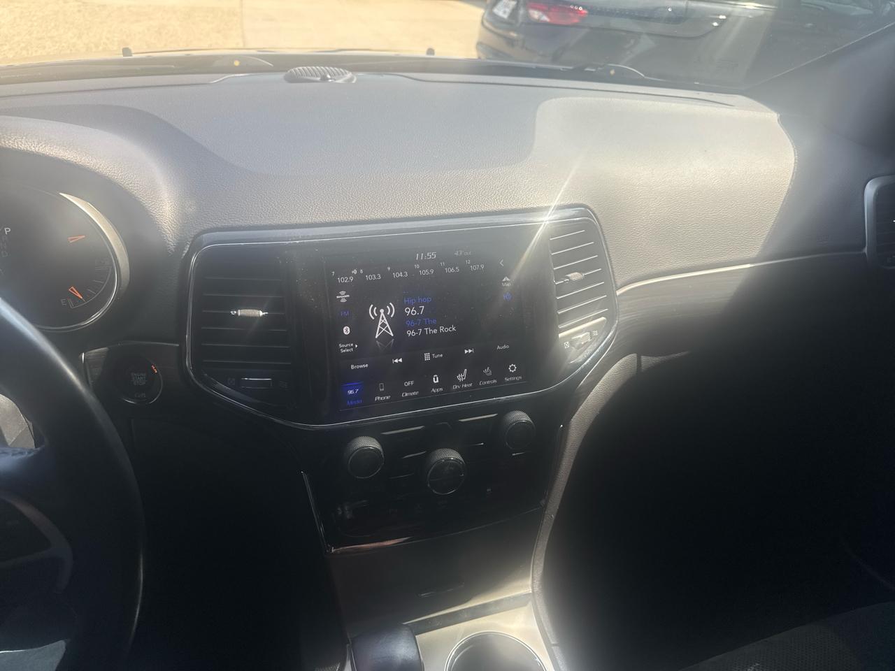 Jeep Grand Cherokee Laredo E 4WD 2021