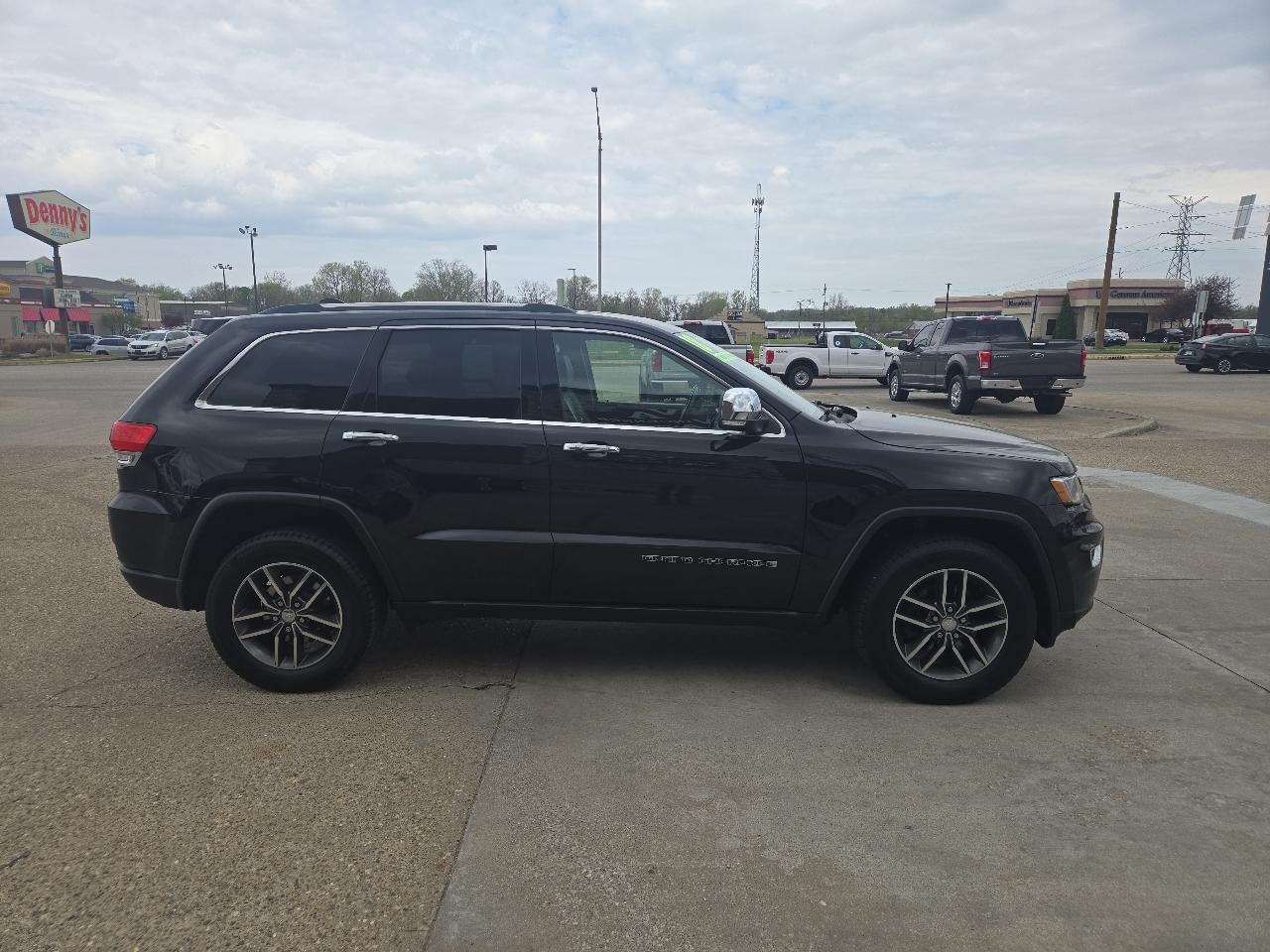 Jeep Grand Cherokee Laredo E 4WD 2021