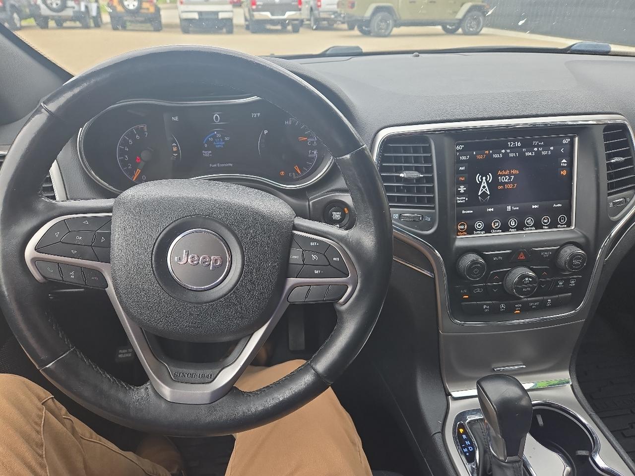 Jeep Grand Cherokee Laredo E 4WD 2021