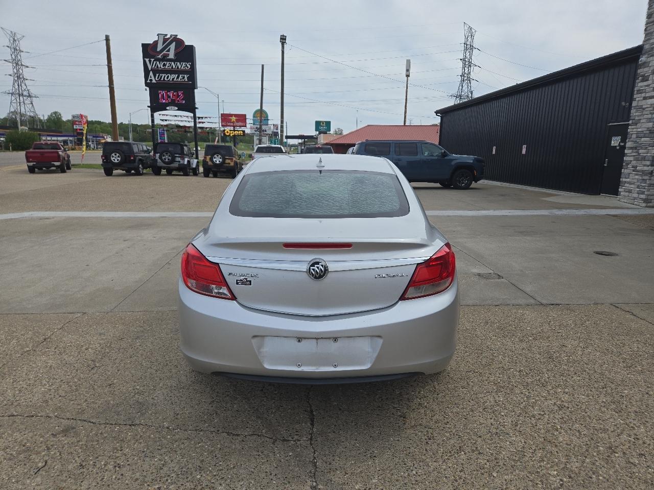 Buick Regal Base 2012