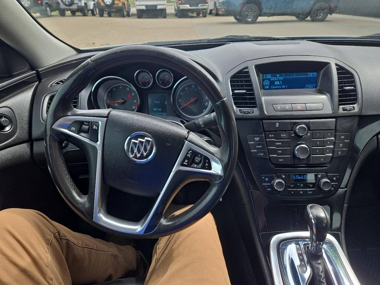 Buick Regal Base 2012