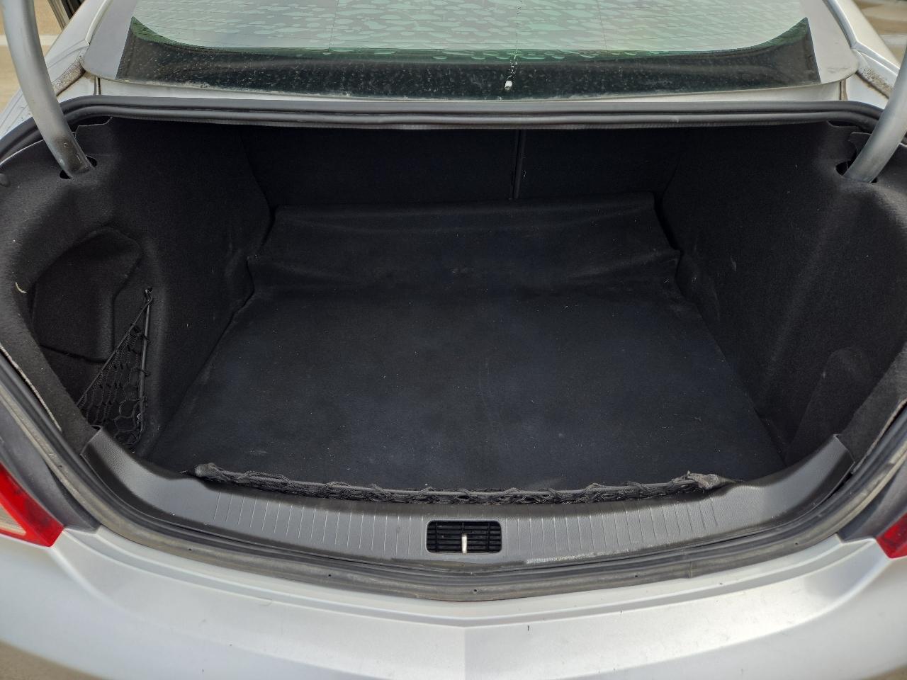 Buick Regal Base 2012