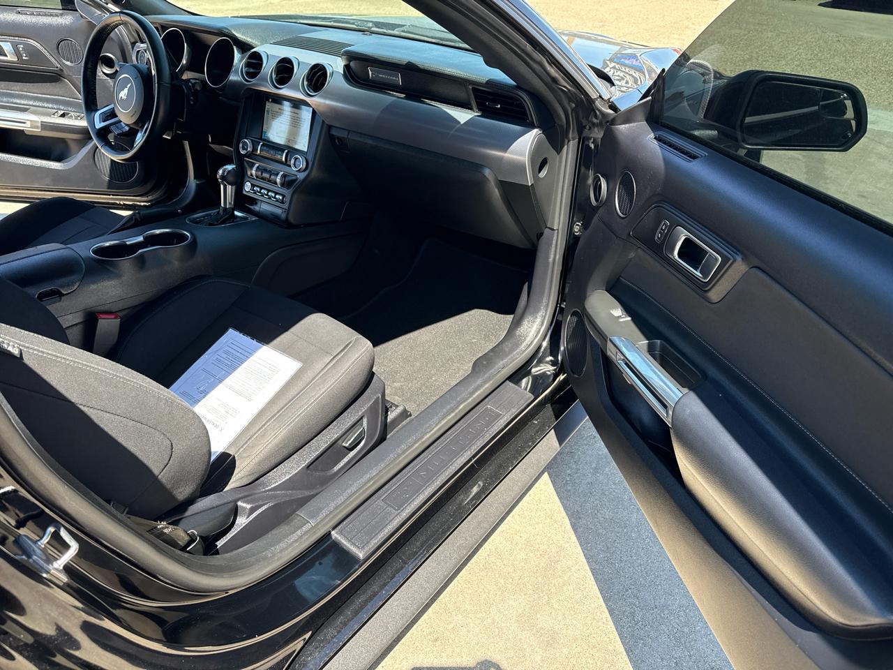 Ford Mustang EcoBoost Coupe 2019