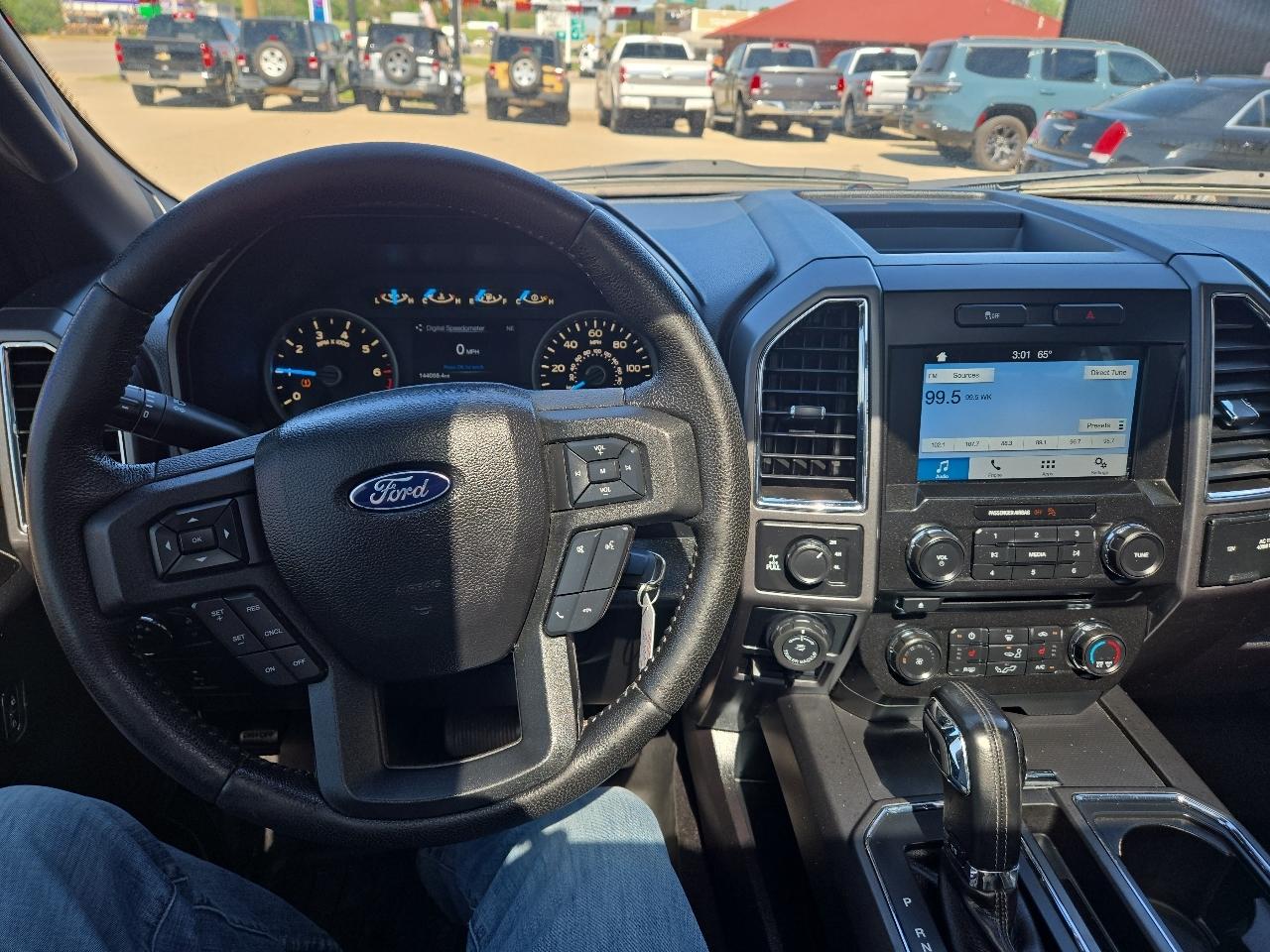 Ford F150 Lariat SuperCrew 5.5-ft. Bed 4WD 2016