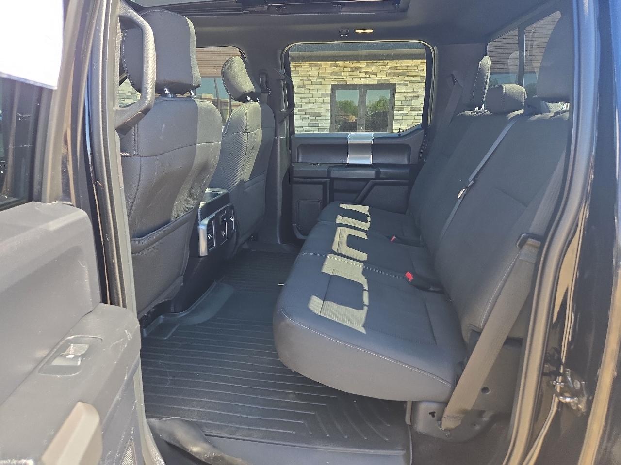 Ford F150 Lariat SuperCrew 5.5-ft. Bed 4WD 2016