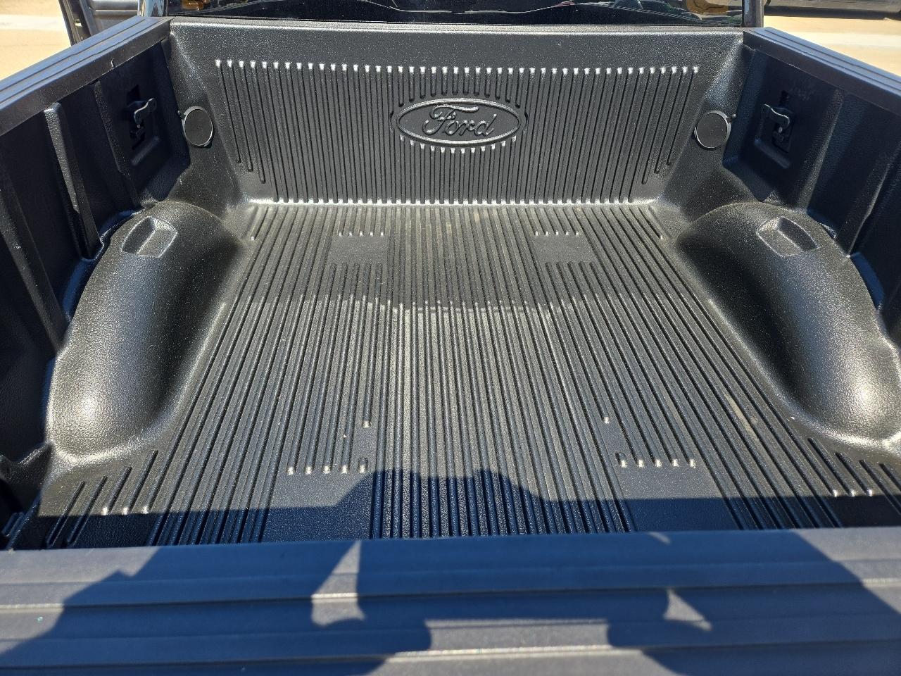 Ford F150 Lariat SuperCrew 5.5-ft. Bed 4WD 2016