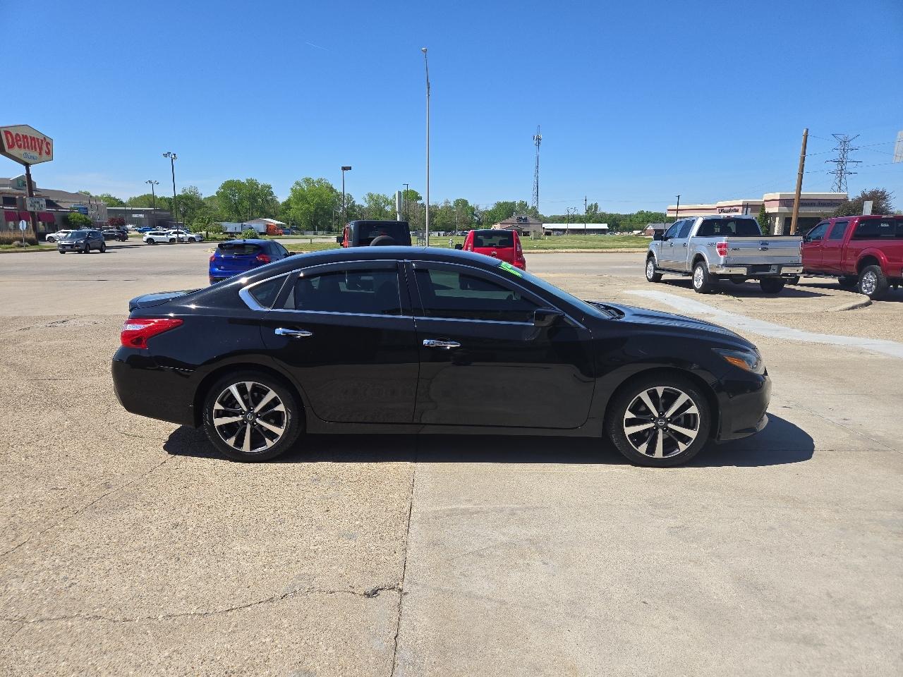 Nissan Altima 2.5 SR 2016