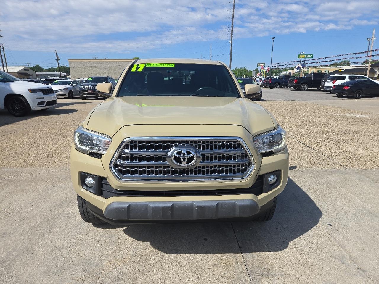 Toyota Tacoma SR5 Double Cab Long Bed V6 6AT 2WD 2017