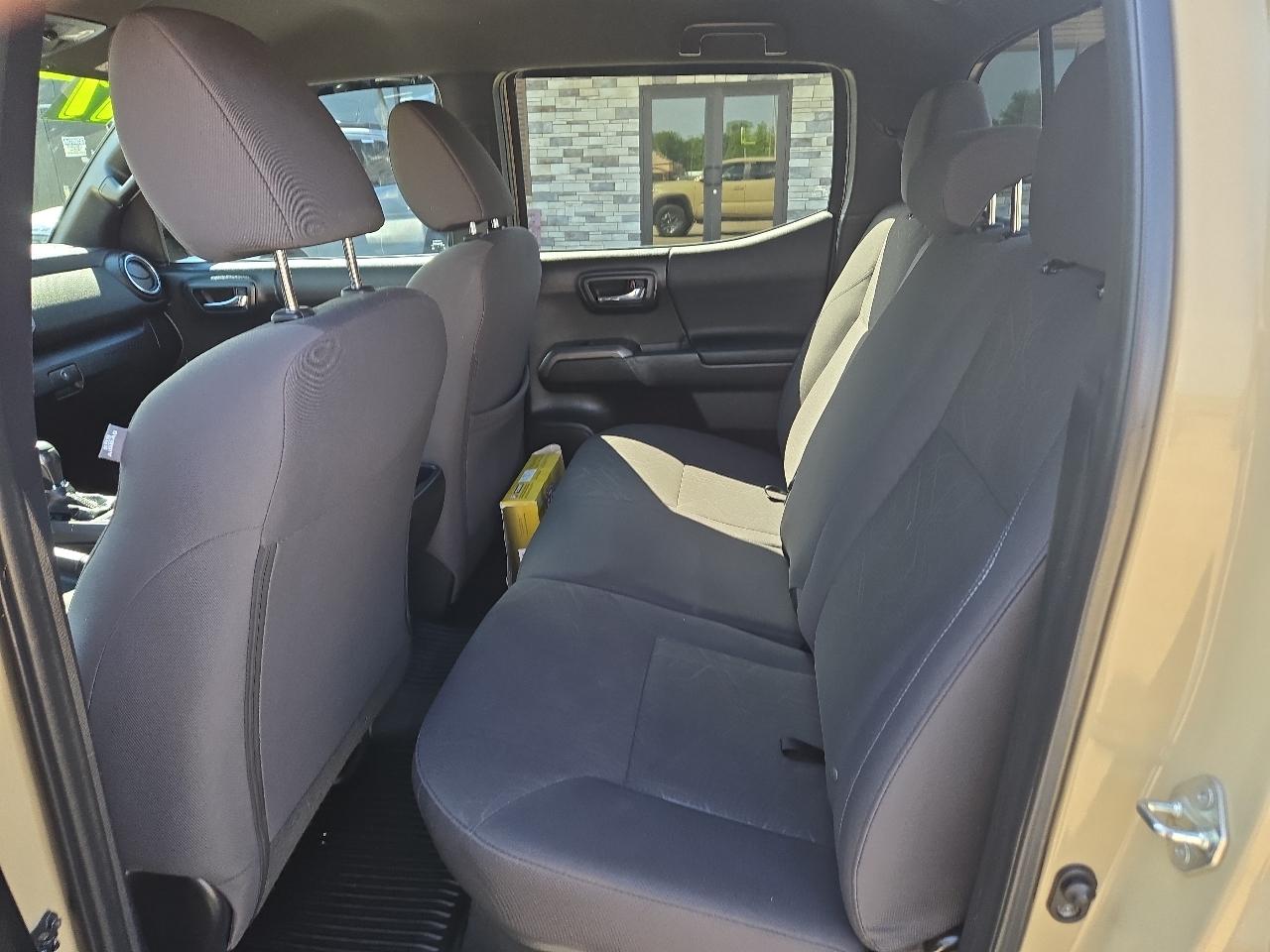 Toyota Tacoma SR5 Double Cab Long Bed V6 6AT 2WD 2017