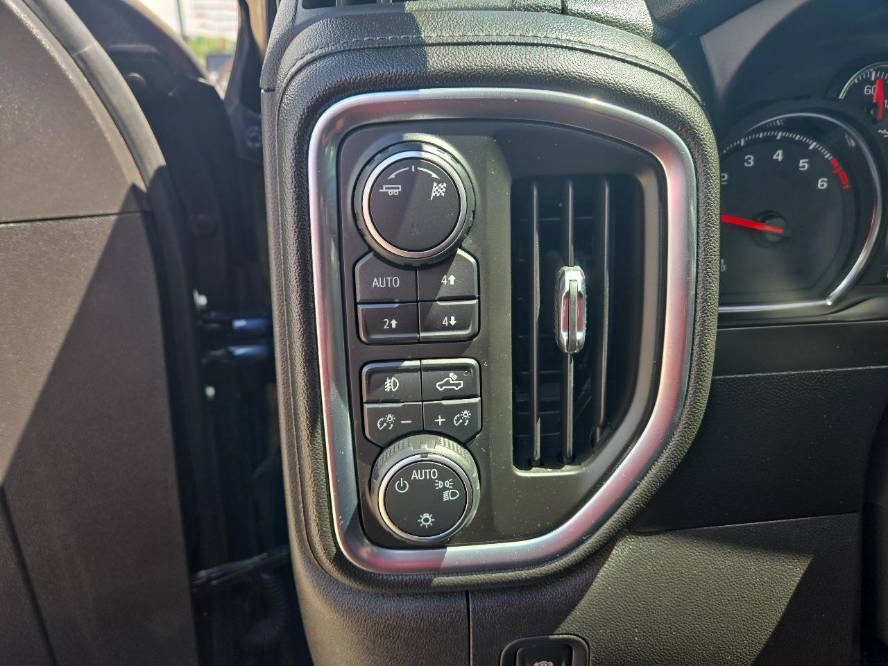 Chevrolet Silverado 1500 RST Crew Cab 4WD 2019